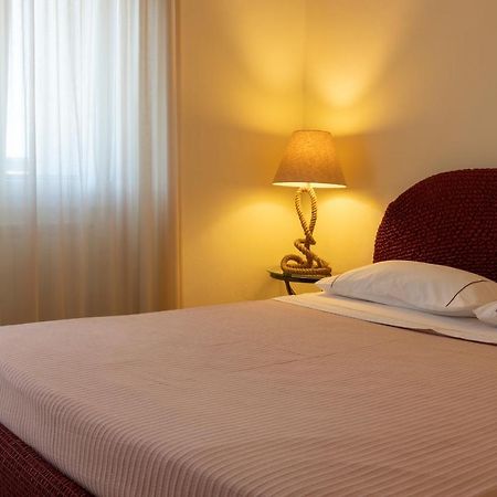 Dal Sandro B&B Портоферрайо Экстерьер фото
